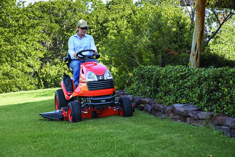 Kubota lawn best sale and garden tractors