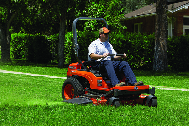 Creel Tractor Company Kubota Showroom Zero Turn Mowers ZG227